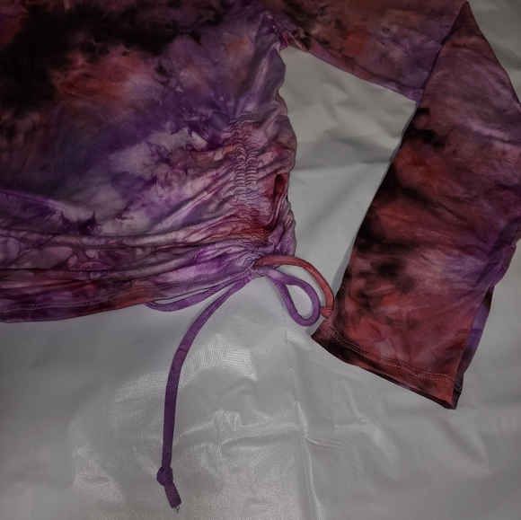 NWT Dolls Kill Pink Marbled Tye Dye Long Sleeve Crop Top - Picture 9 of 10